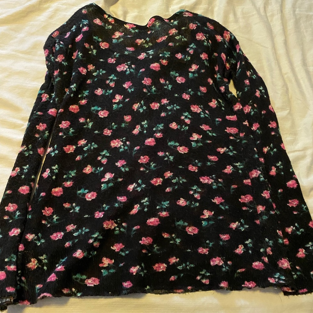 BLACK POPPY FLORAL SWEATER